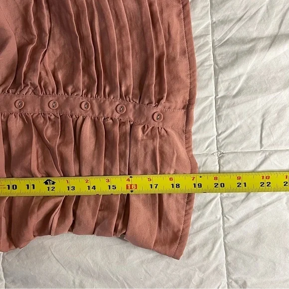 ASTR the label | NWOT Ruched Ruffle Shoulder Sleeveless Top Pink Size Small - Picture 10 of 10
